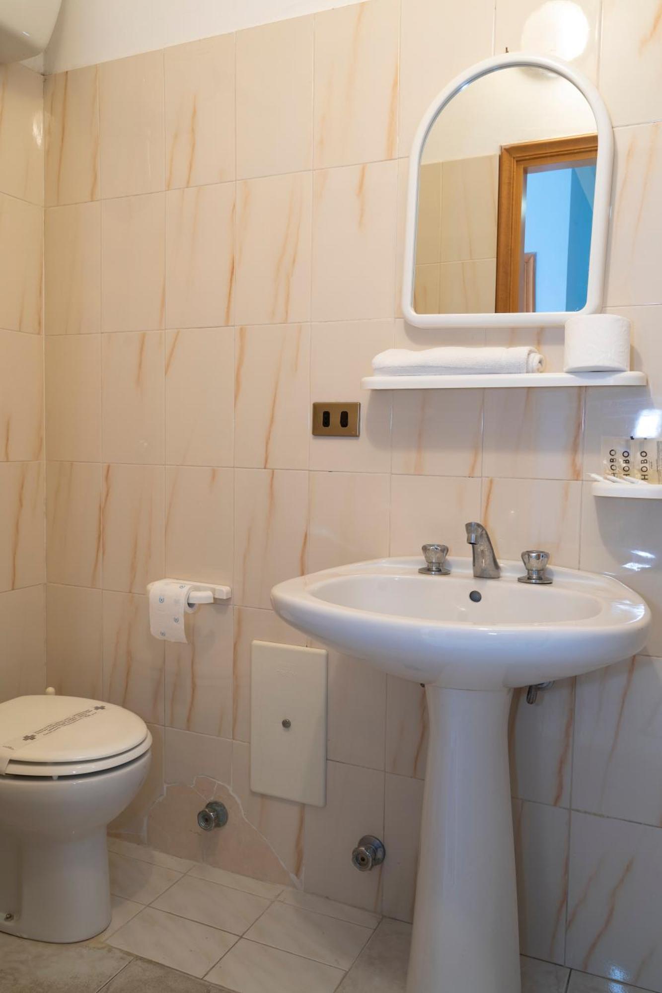 Jolly Residence マリーナ・ディ・カメロータ エクステリア 写真